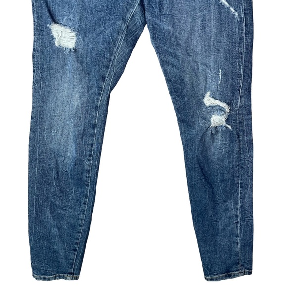 Zara distressed high waisted fit size 27 butterfly jeans. - Picture 4 of 7